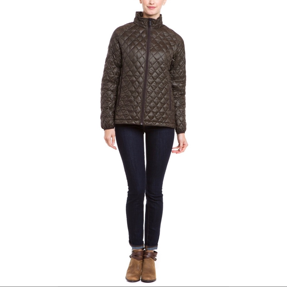 Rainforest Coat NWT Sz Small Caviar Front Zip